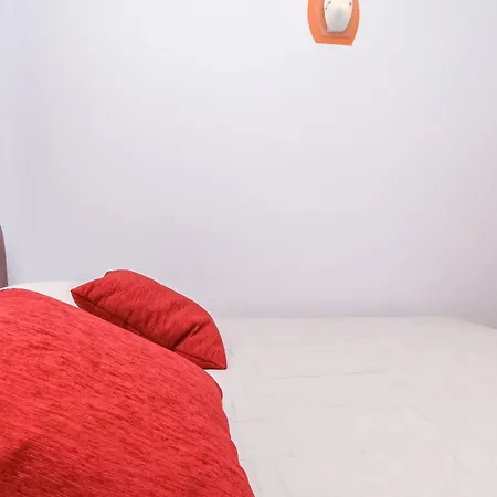 Tonka Apartment *