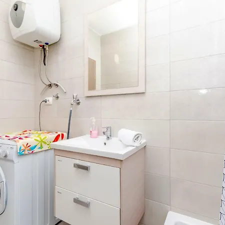Tonka Apartment Donji Okrug (Ciovo)