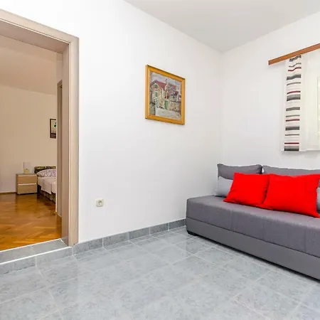 Apartment Tonka Donji Okrug (Ciovo)