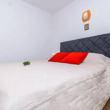 Apartament Tonka
