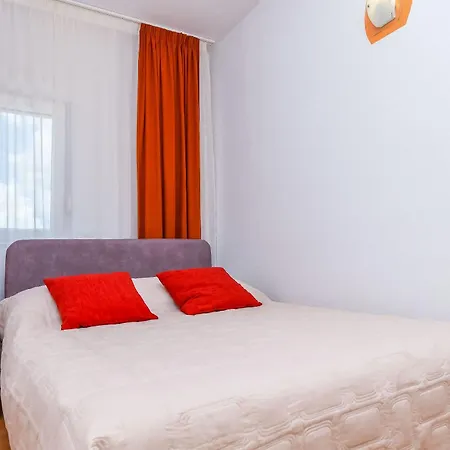 Apartament Tonka *