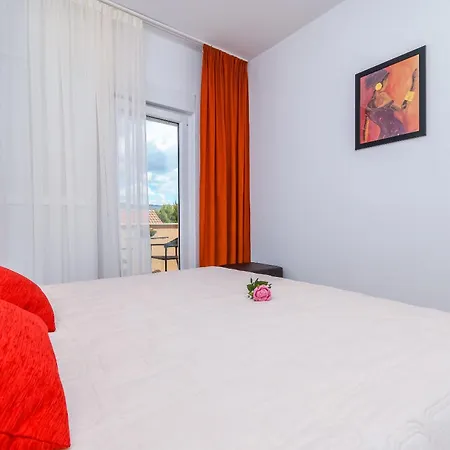 Tonka Apartament