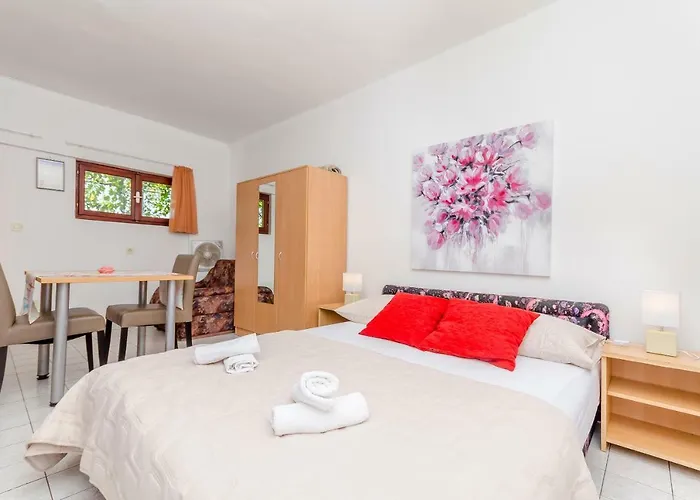Apartament Tonka *
